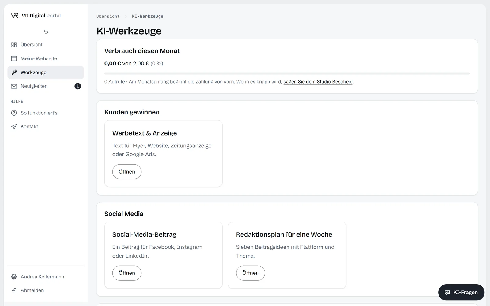 Das VR Digital Portal in der Kundenansicht: Seitenspalte mit Übersicht, Meine Webseite, Werkzeuge und Neuigkeiten, daneben die KI-Werkzeuge mit dem Verbrauch des Monats